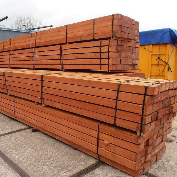 Idioot Gemeenten Vooruitzien Hardhout balken van FSC hout - Van den Berg Hardhout